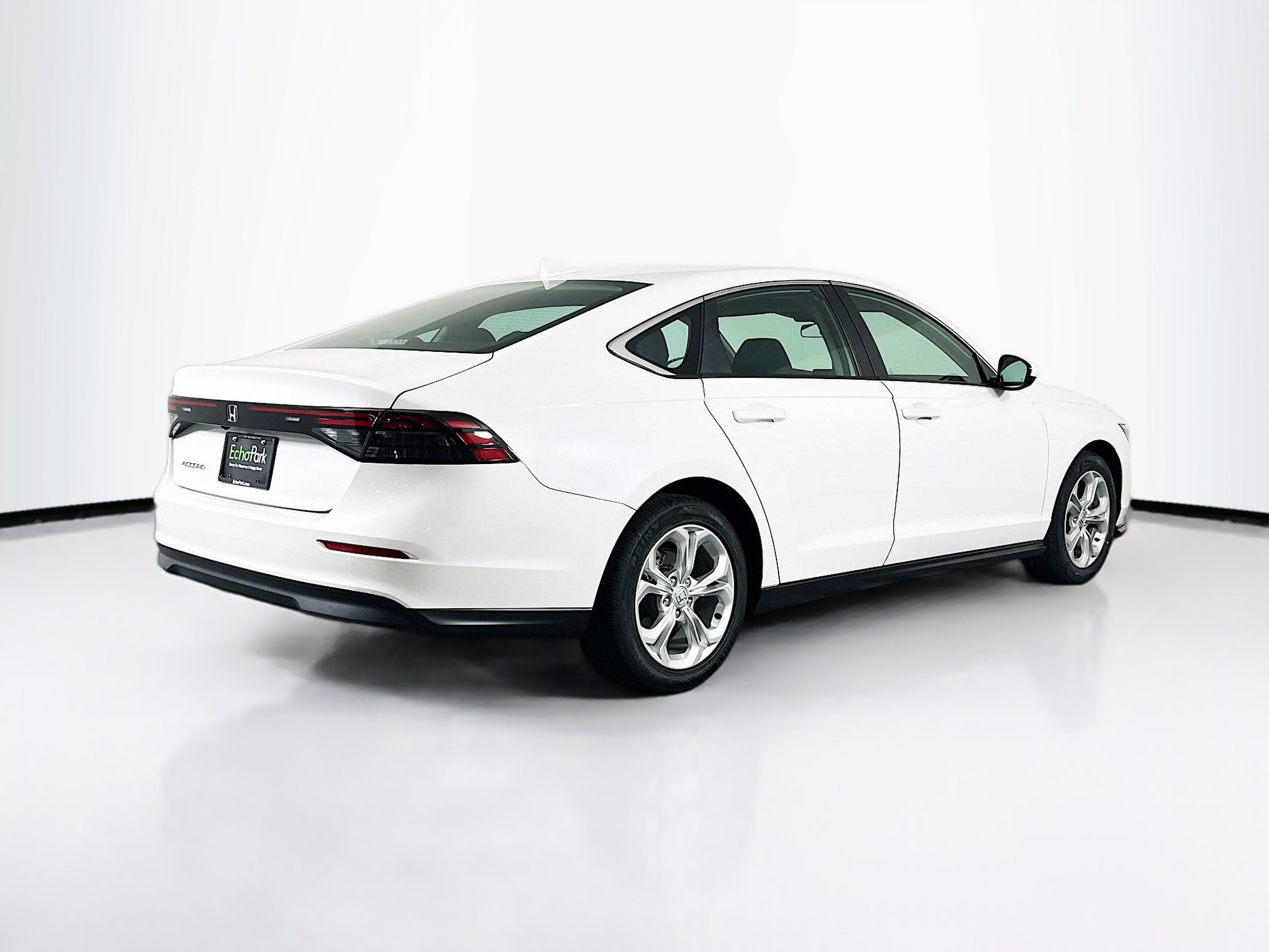 Used 2023 Honda Accord LX image 9