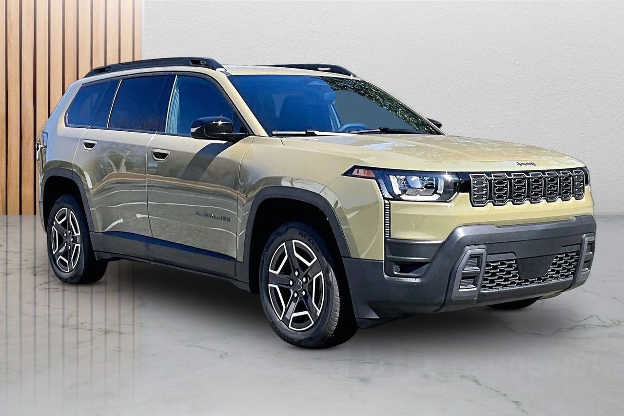 New 2026 Jeep Cherokee Laredo image 2