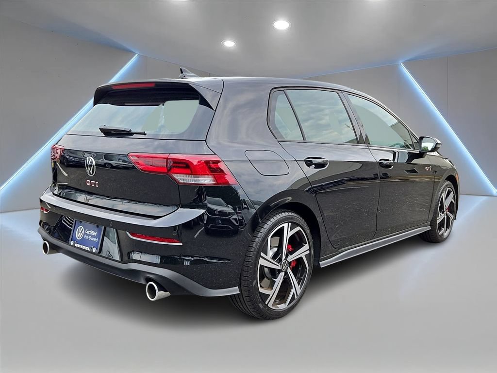 Certified 2025 Volkswagen GTI SE FWD image 4