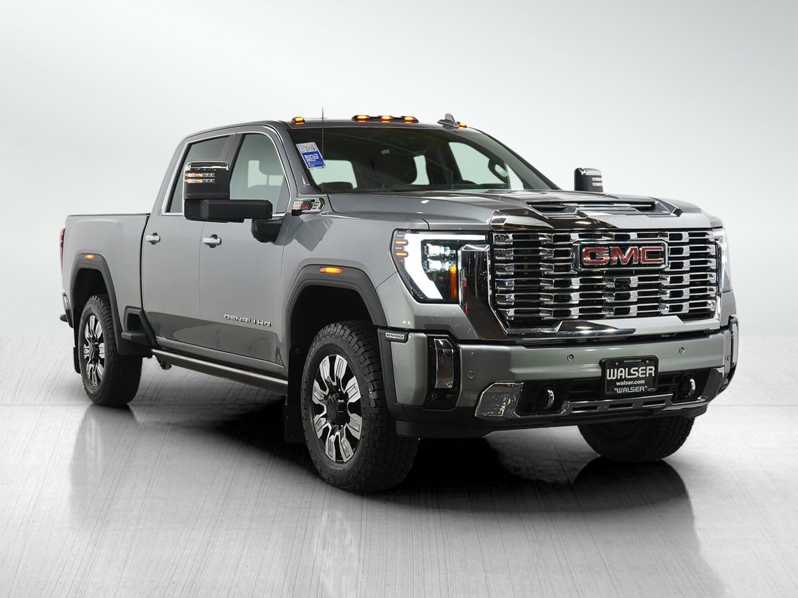 Used 2025 GMC Sierra 2500 Denali w/ Denali Reserve Package AWD/4WD image 7