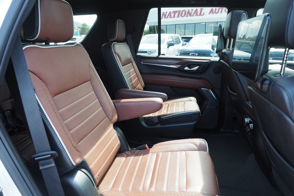 Used 2023 GMC Yukon Denali Ultimate AWD/4WD image 22