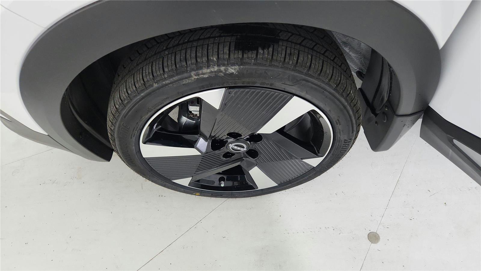 New 2026 Nissan Kicks SR w/ Cold Weather Package image 35