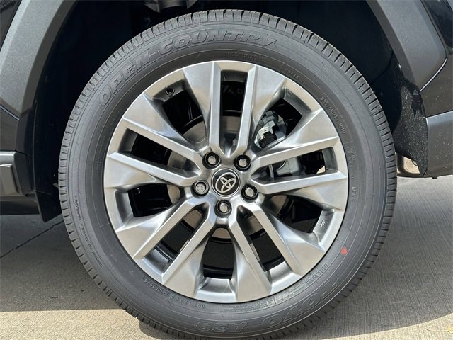 New 2025 Toyota RAV4 XLE Premium image 9