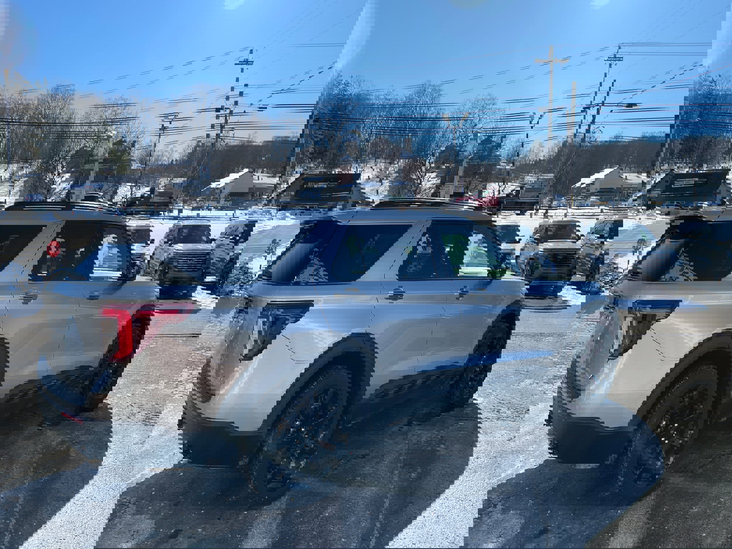 Used 2022 Ford Explorer ST-Line w/ Class IV Trailer Tow Package image 5