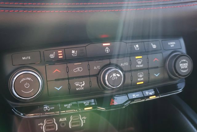 Used 2024 Dodge Durango GT image 18