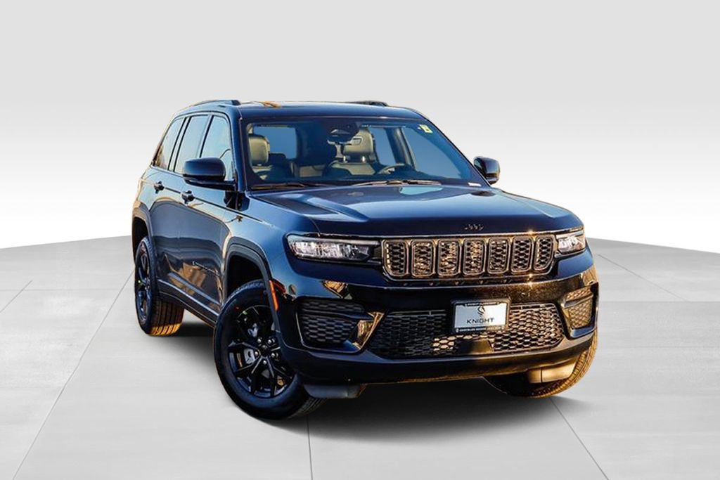 New 2025 Jeep Grand Cherokee Altitude image 2