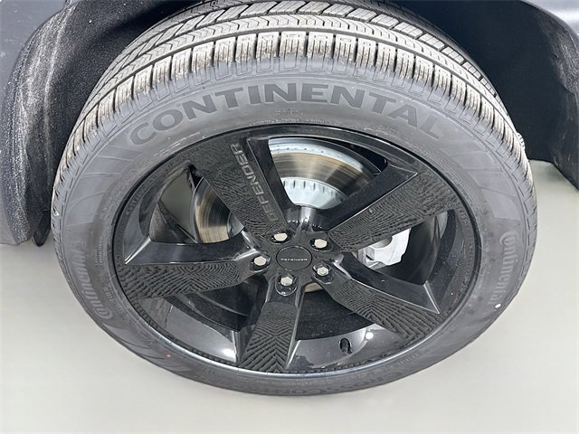 New 2026 Land Rover Defender 110 S image 33