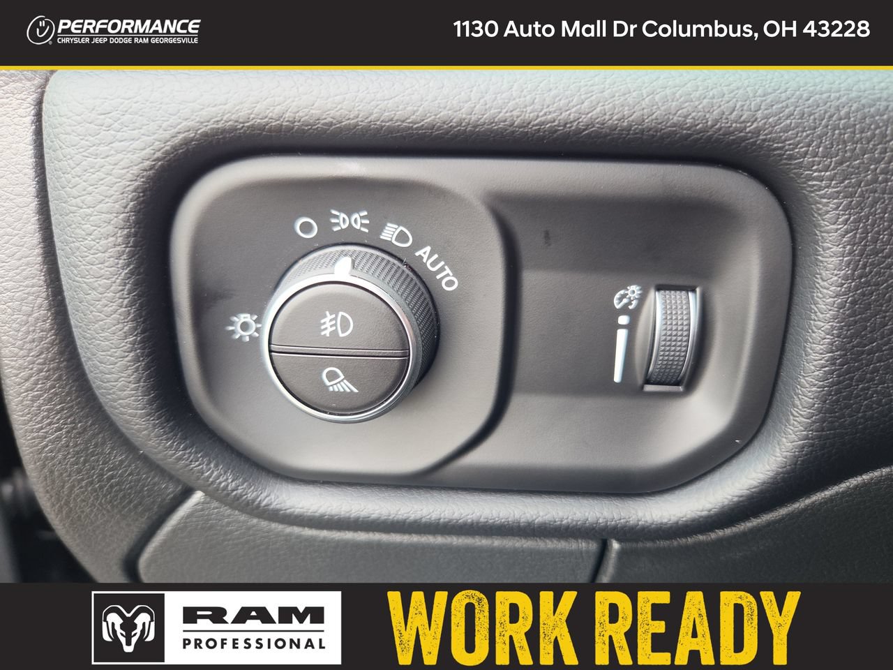 New 2026 RAM 2500 Big Horn AWD/4WD image 32