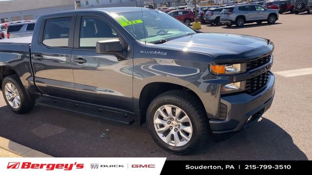 Used 2021 Chevrolet Silverado 1500 Custom w/ Safety Confidence Package image 2