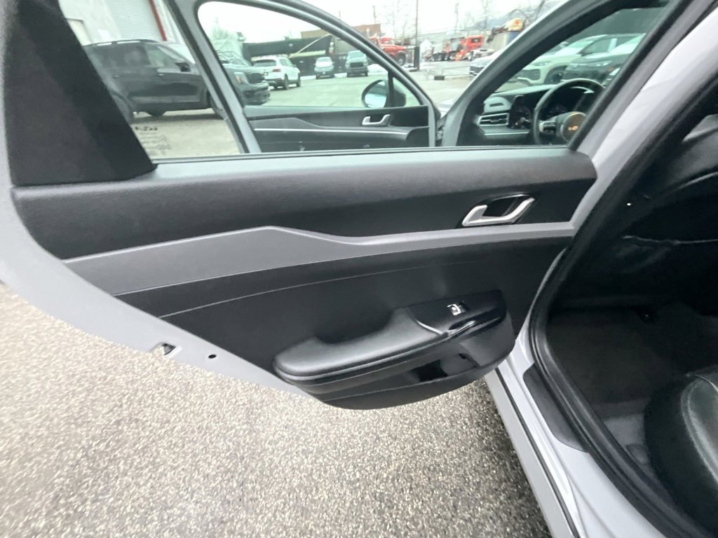 Used 2023 Kia K5 GT-Line w/ GT-Line Premium Package image 26