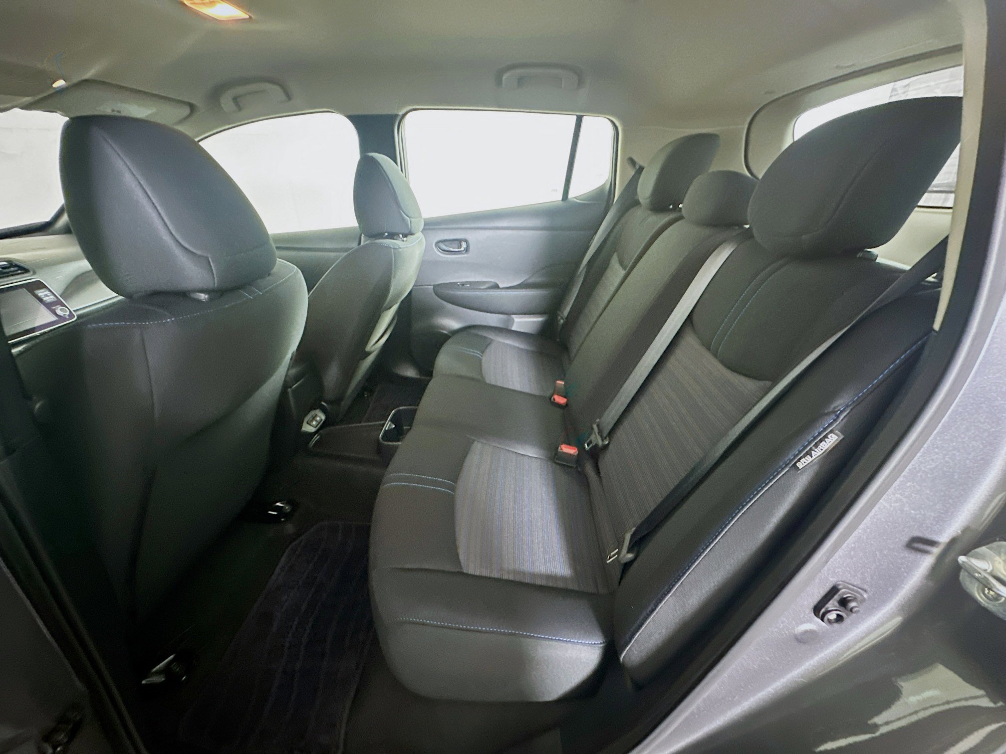 Used 2024 Nissan Leaf S FWD image 27