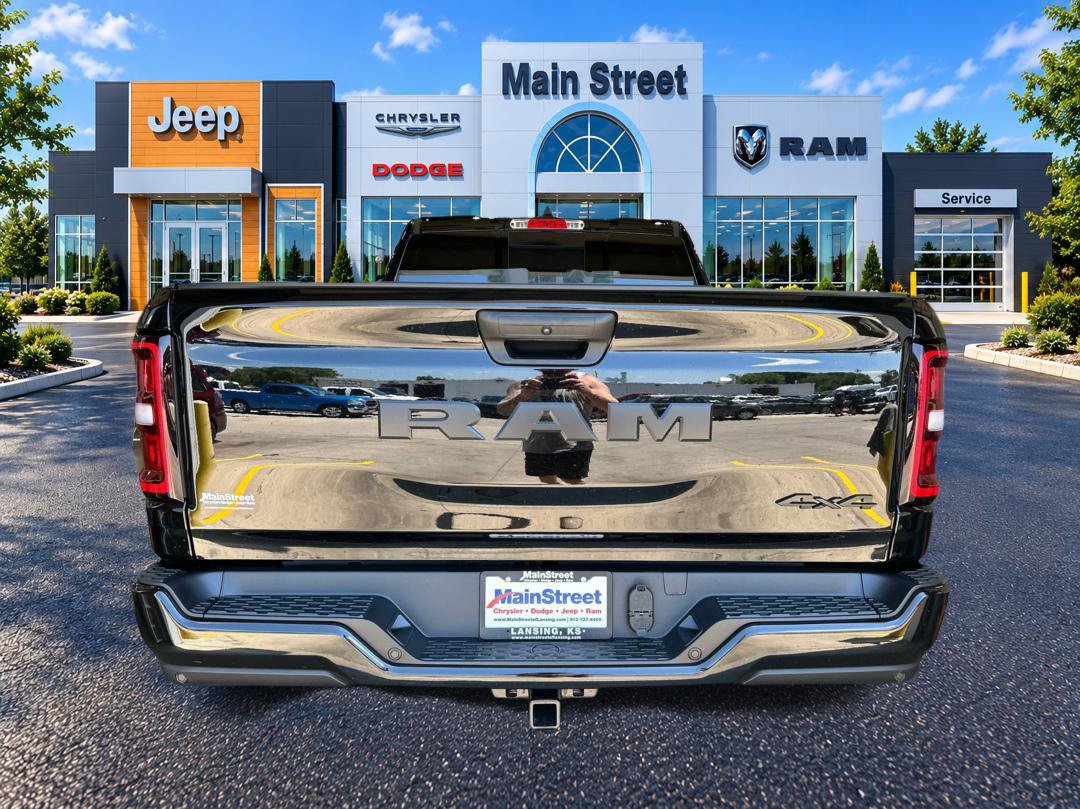 New 2026 RAM 1500 Express AWD/4WD image 4