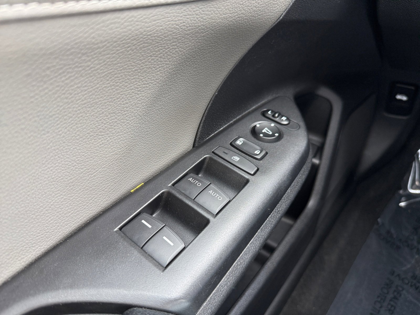 Used 2021 Honda Civic EX-L image 16