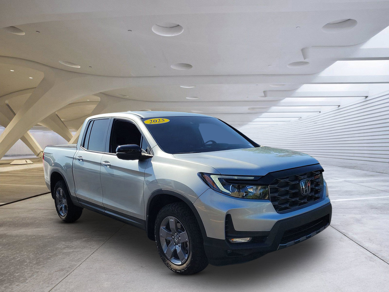 Used 2025 Honda Ridgeline TrailSport image 1