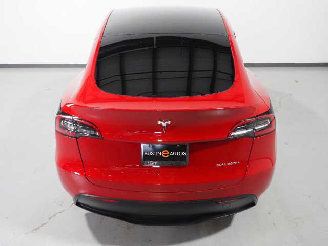 Used 2023 Tesla Model Y Long Range image 8