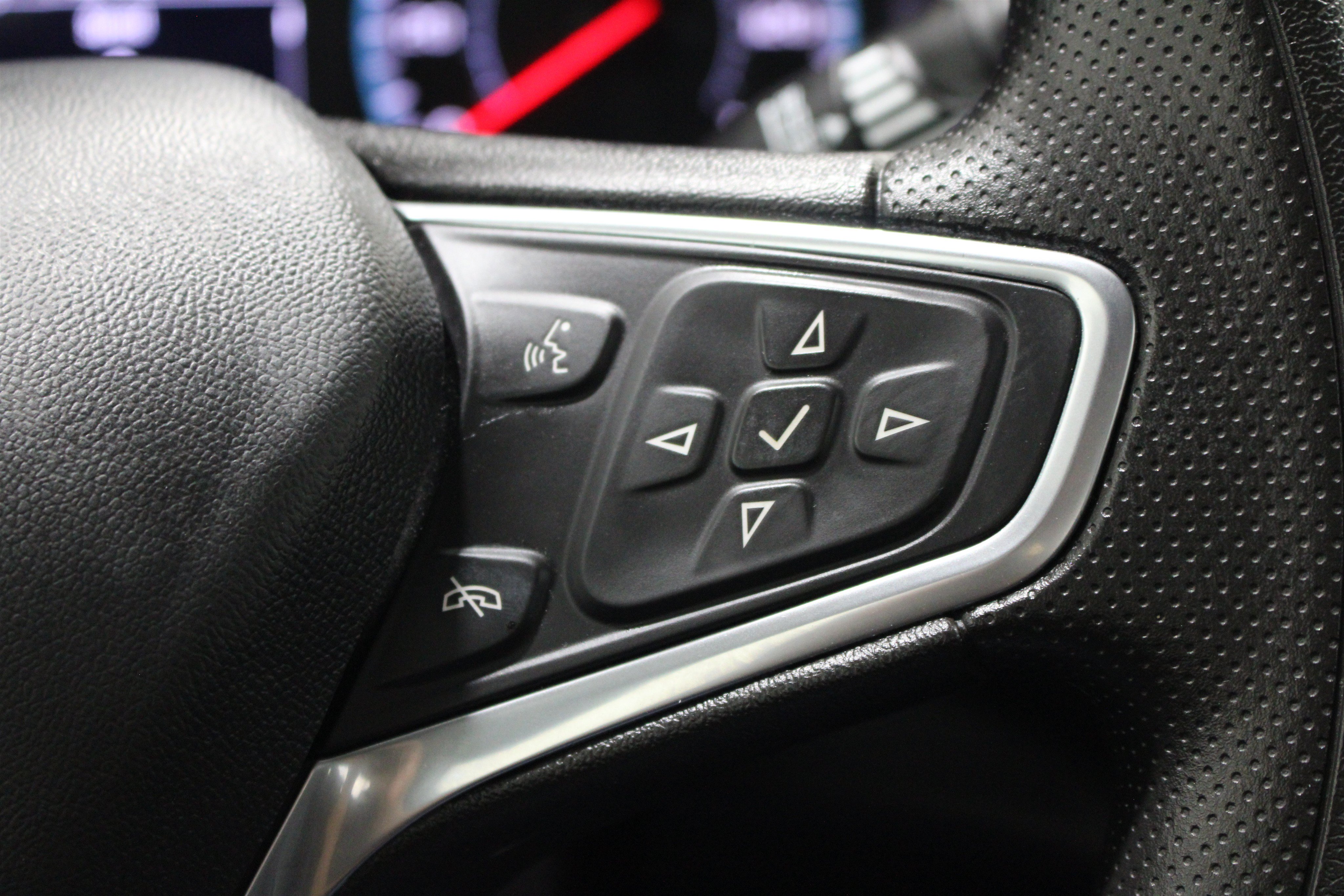 Used 2023 Chevrolet Malibu LT FWD image 13