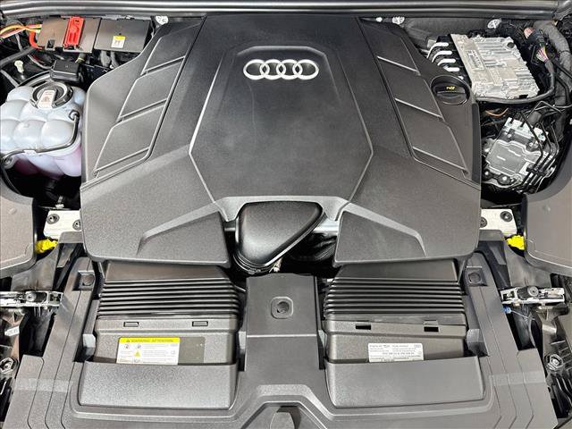 Used 2025 Audi Q8 Premium Plus w/ Premium Plus Package AWD/4WD image 29