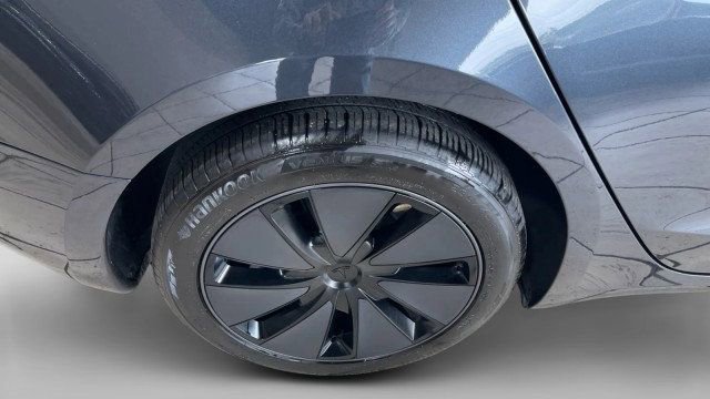 Used 2025 Tesla Model 3 Long Range RWD image 19
