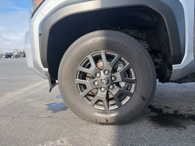 Used 2025 Toyota 4Runner SR5 image 13