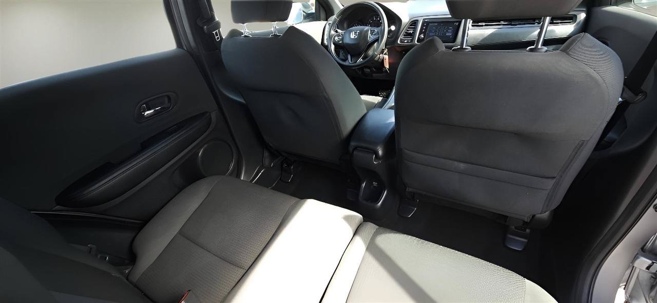 Used 2019 Honda HR-V Sport image 29