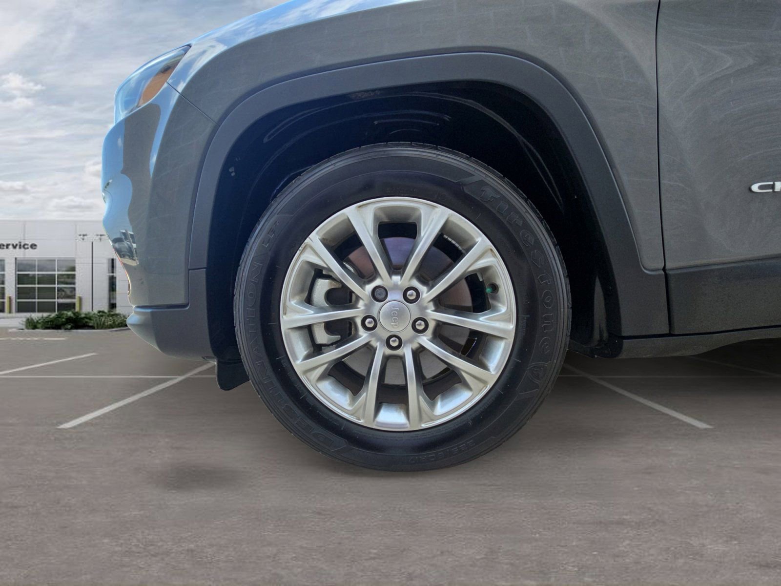 Used 2021 Jeep Cherokee Latitude Lux w/ Comfort/Convenience Group FWD image 7