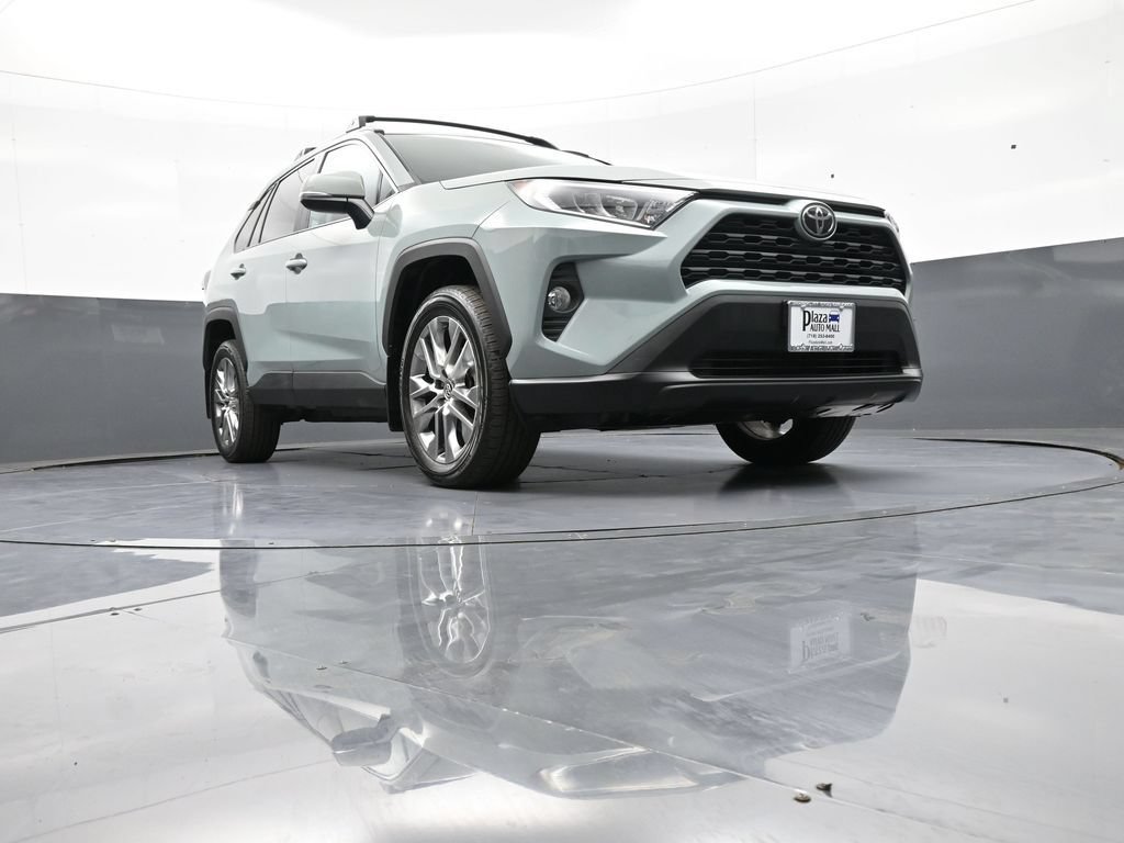 Certified 2020 Toyota RAV4 XLE Premium AWD/4WD image 29