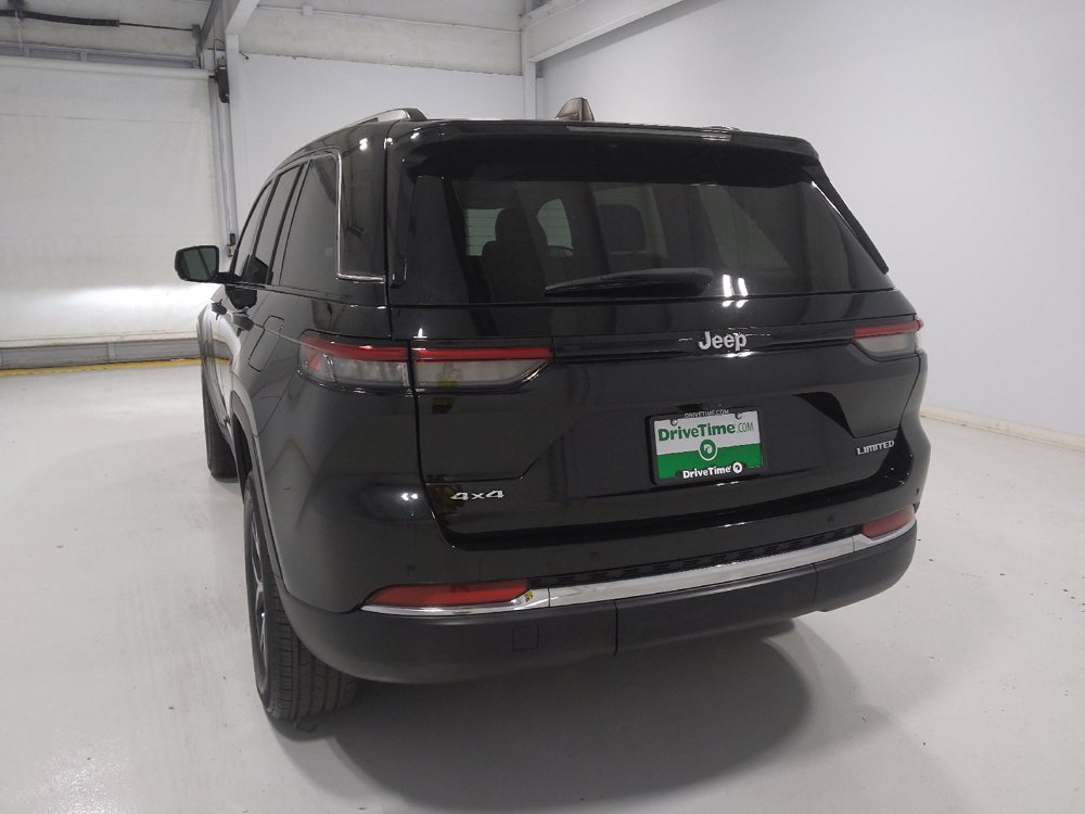 Used 2023 Jeep Grand Cherokee Limited AWD/4WD image 6