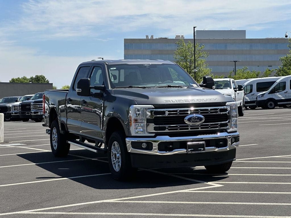 New 2026 Ford F250 XLT w/ FX4 Off-Road Package AWD/4WD image 1