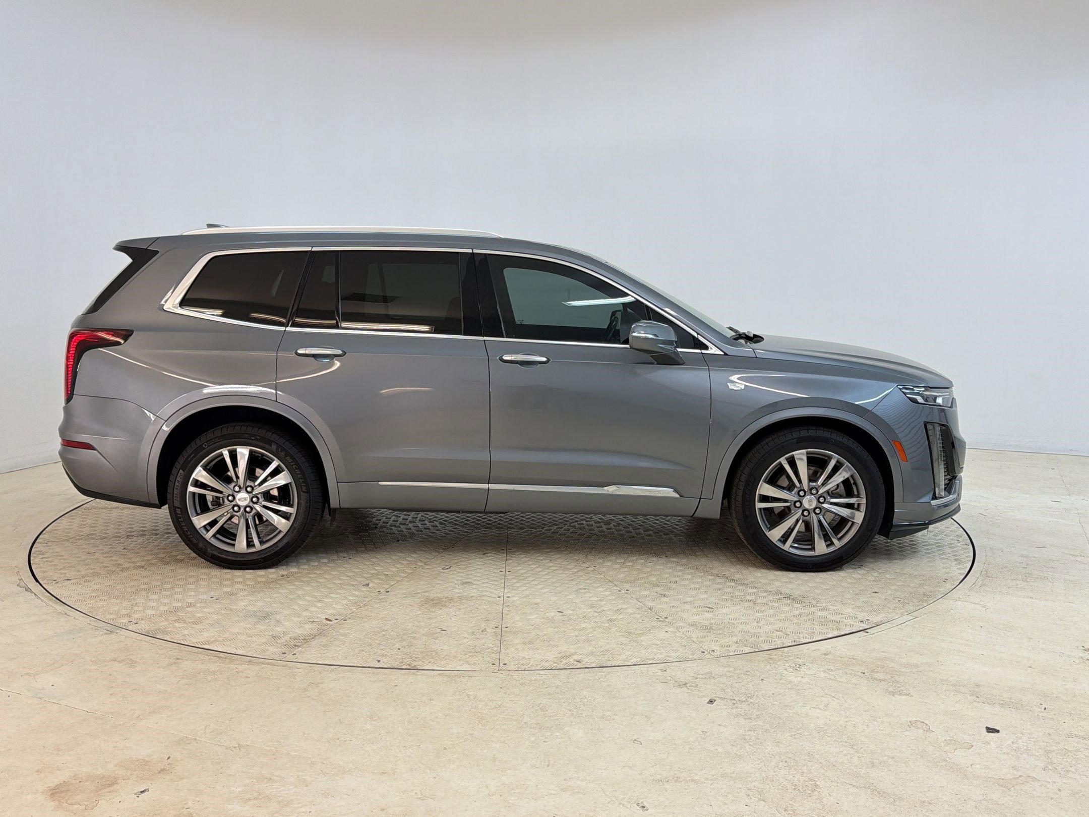 Used 2020 Cadillac XT6 Premium Luxury image 8