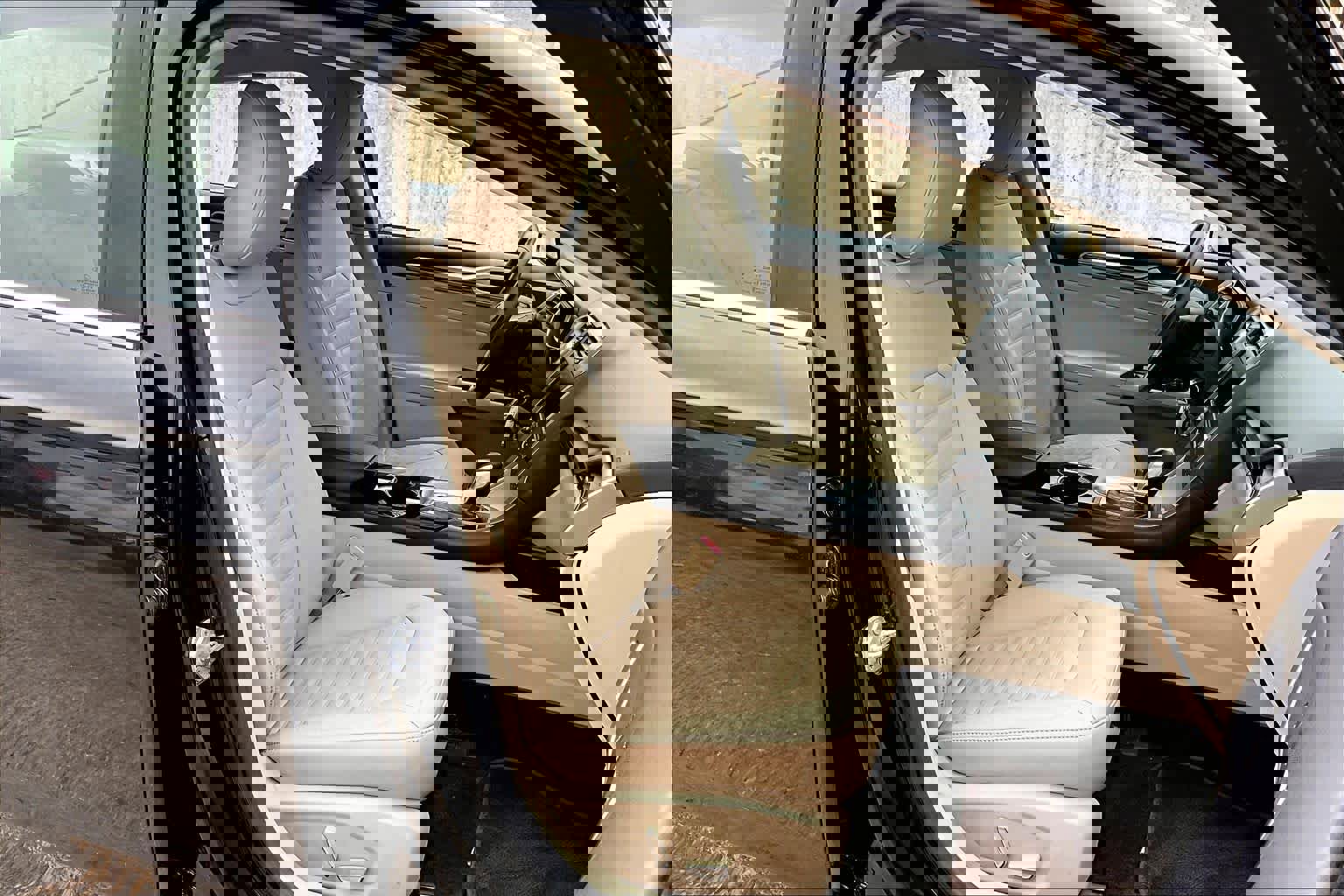 Used 2014 Ford Fusion SE w/ Equipment Group 202A image 8