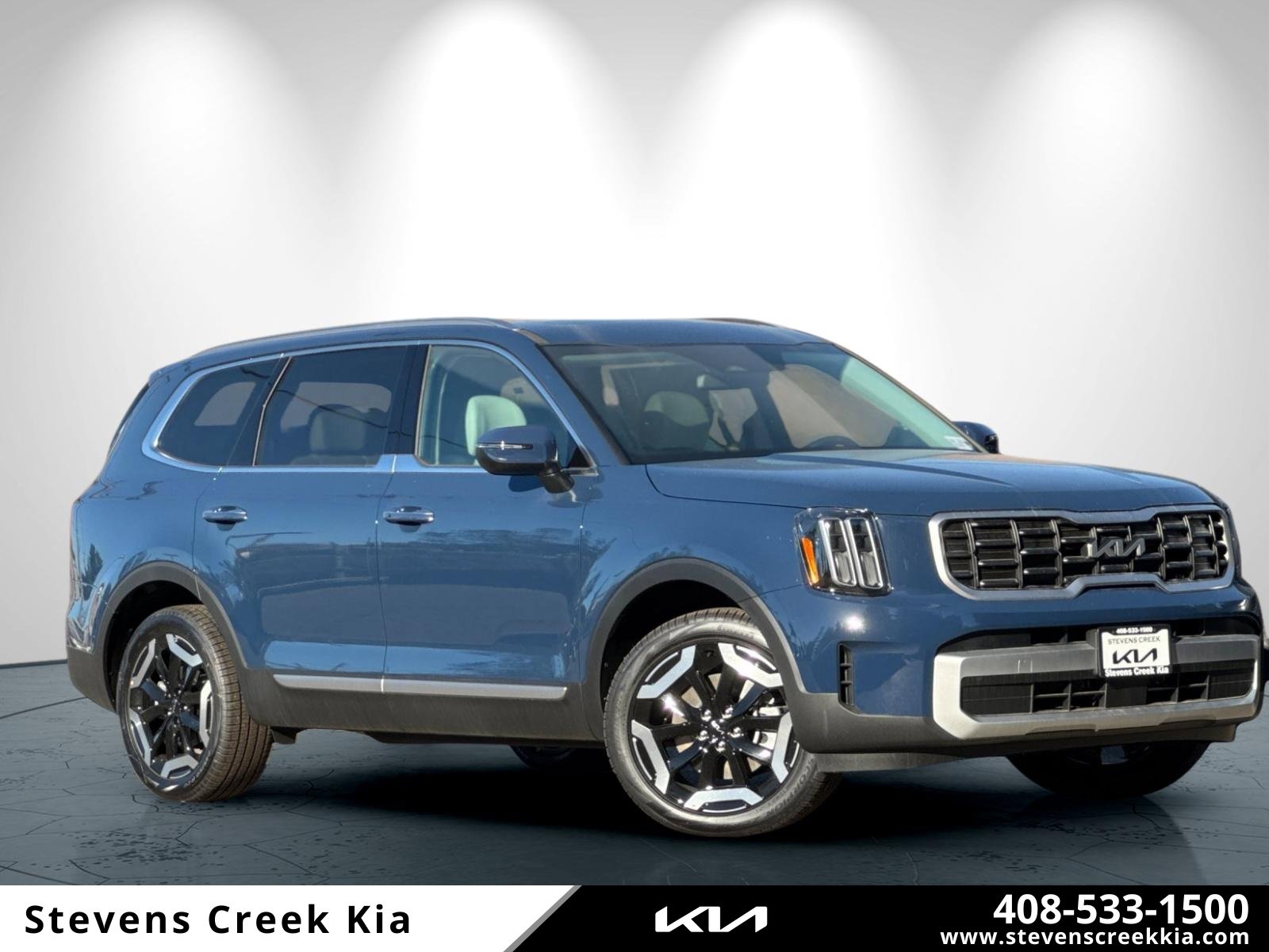 New 2025 Kia Telluride S