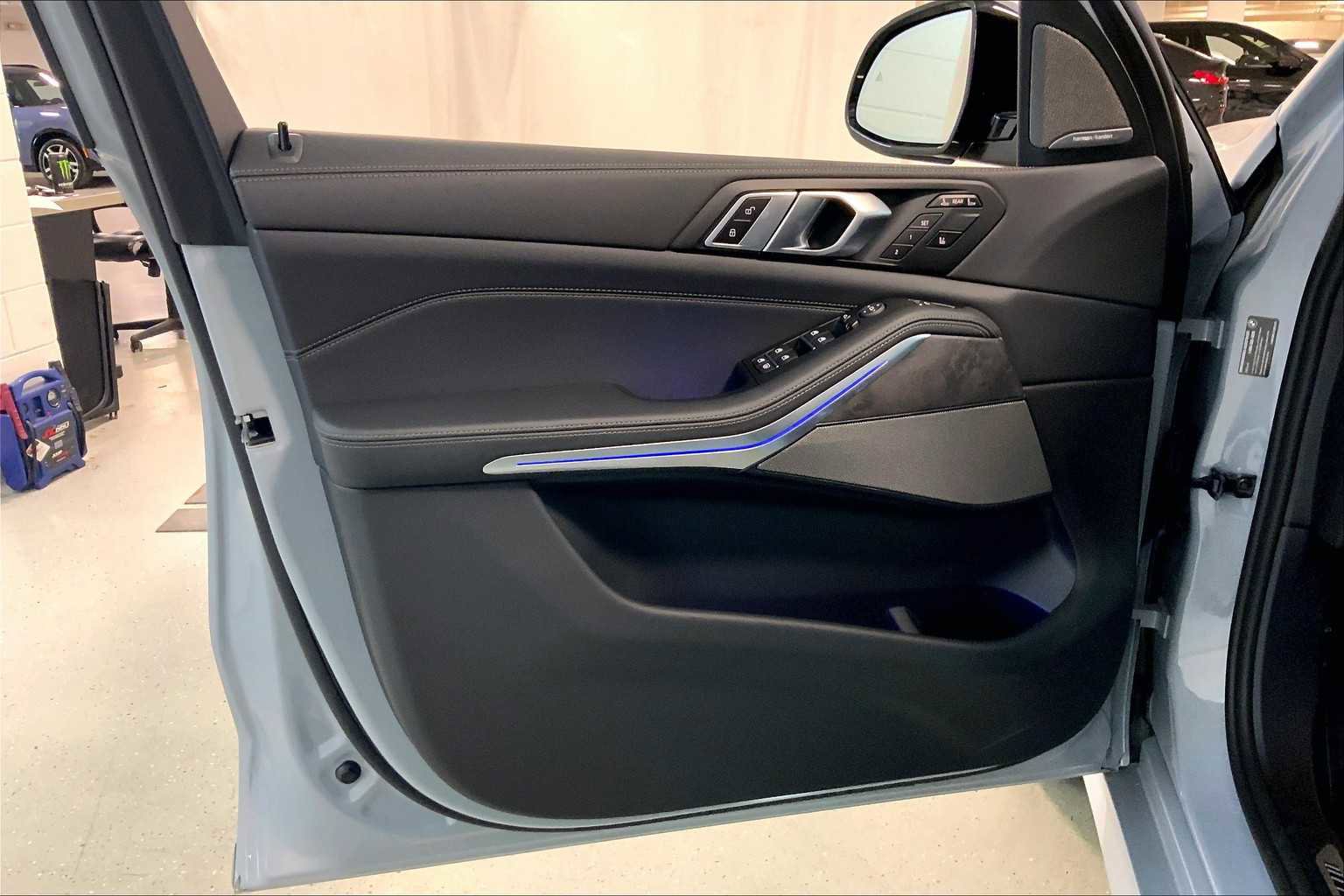 New 2026 BMW X7 xDrive40i w/ M Sport Package image 10