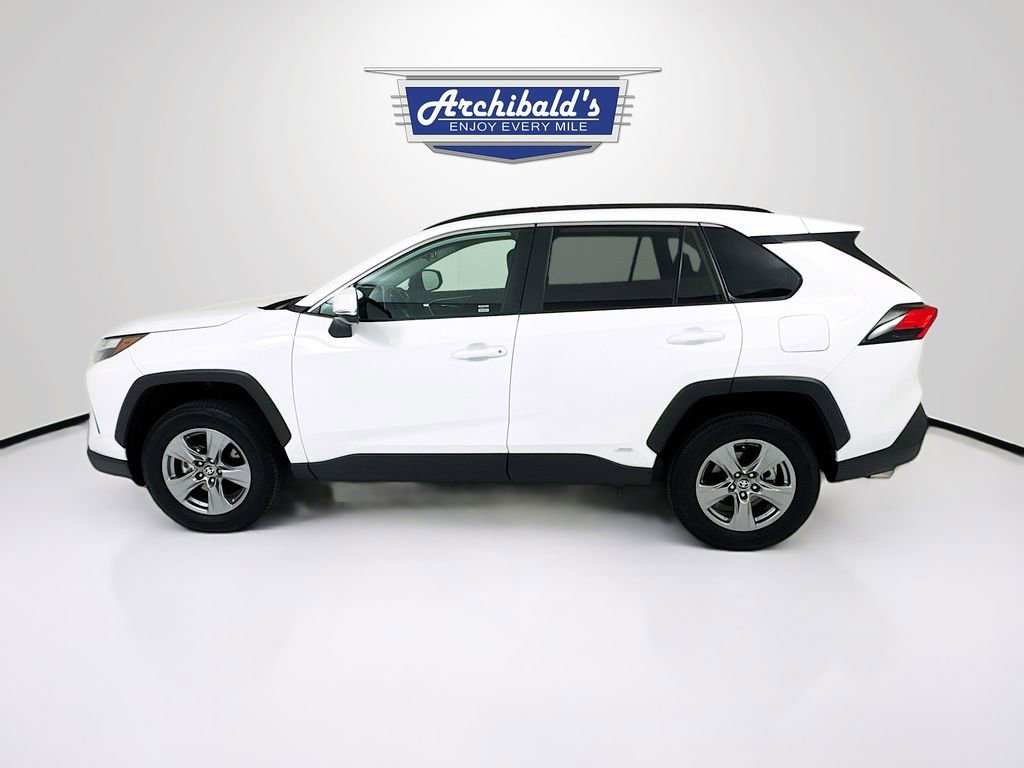 Used 2025 Toyota RAV4 XLE image 4