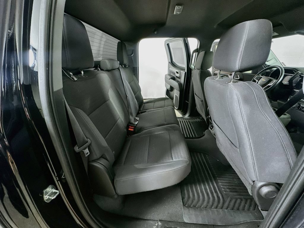 Used 2023 Chevrolet Silverado 1500 LT AWD/4WD image 12