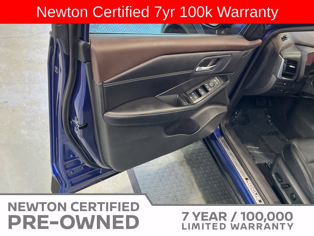 Used 2023 Nissan Rogue SV w/ SV Premium B Package FWD image 39