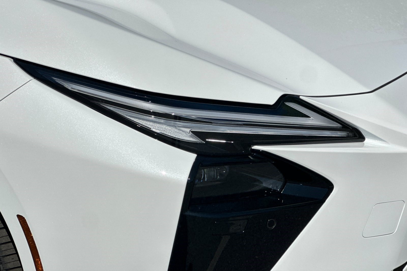 New 2026 Lexus ES 350h AWD w/ Convenience Package image 23