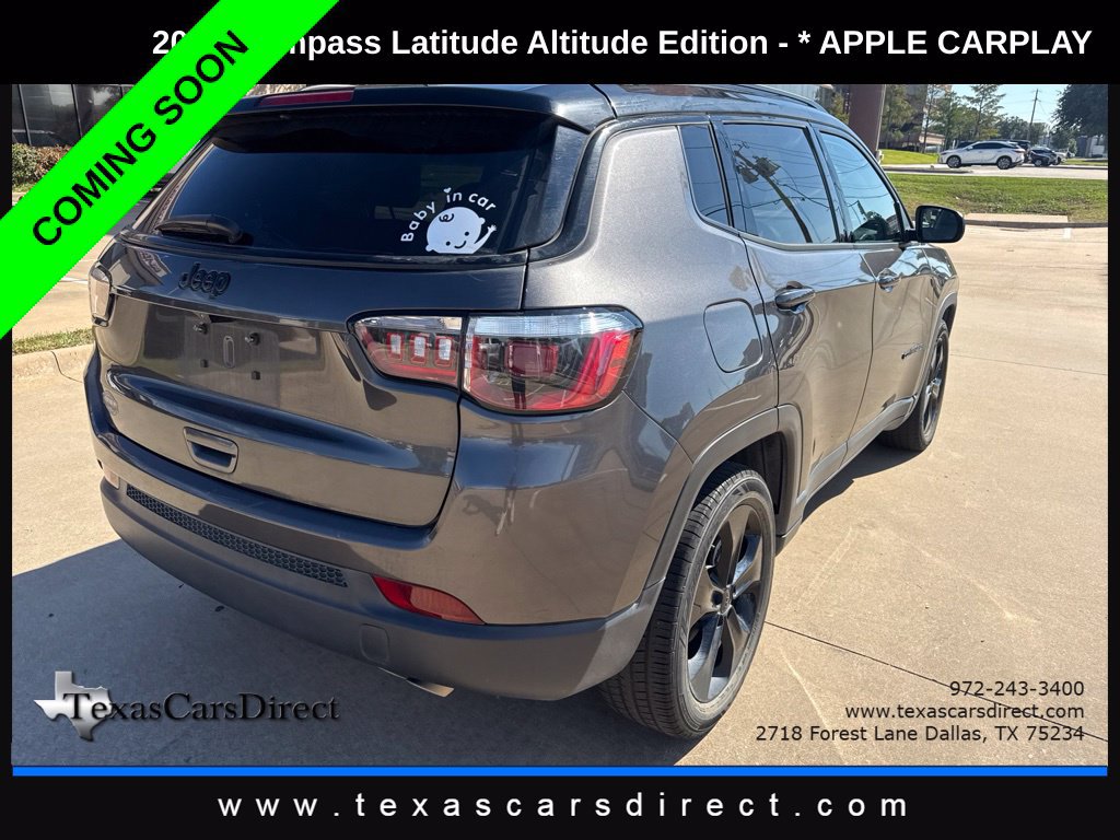 Used 2019 Jeep Compass Latitude FWD image 3