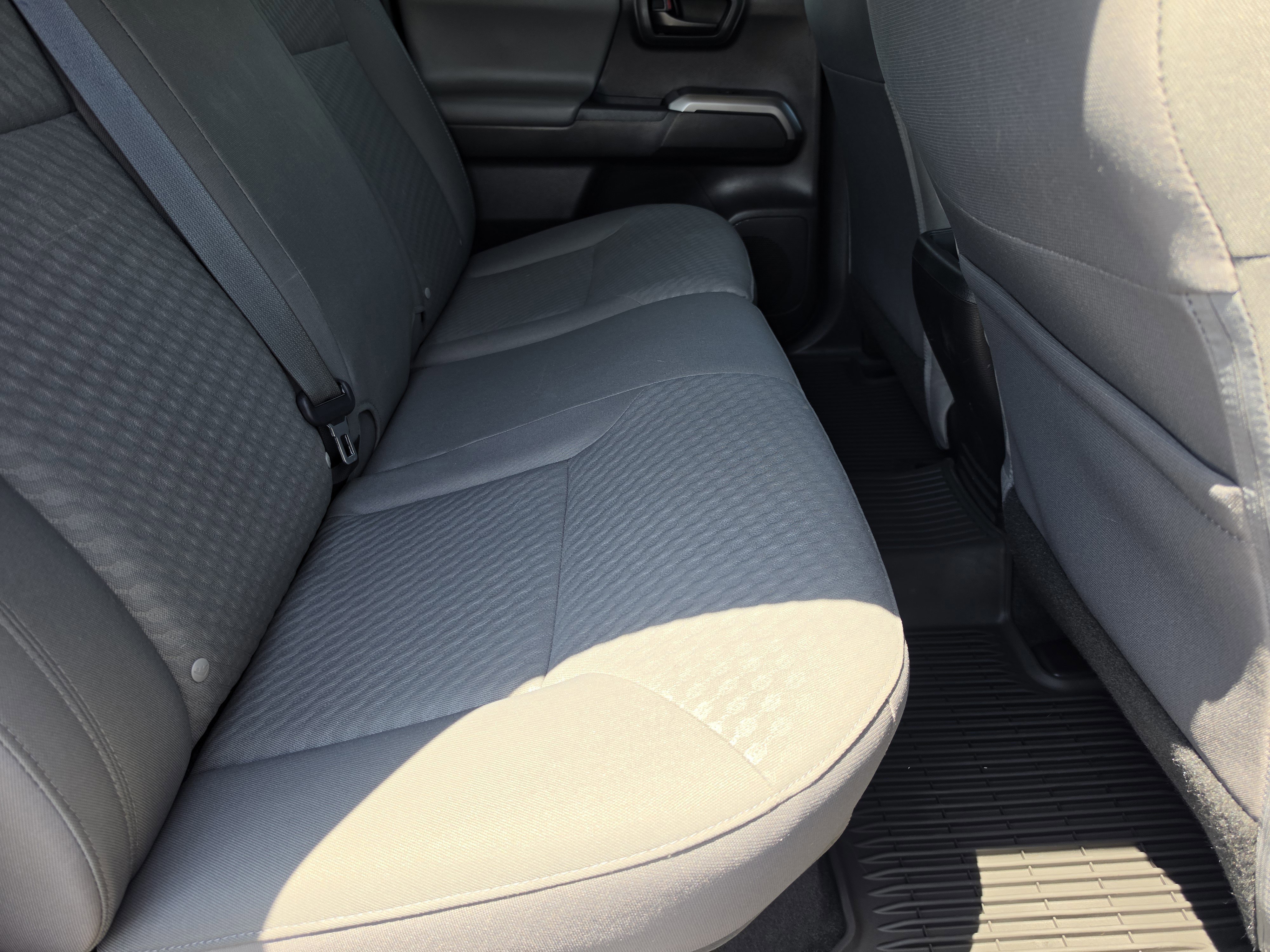Used 2022 Toyota Tacoma SR5 w/ Technology Package RWD image 11