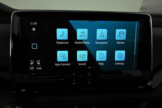 New 2026 Volkswagen Atlas Cross Sport SEL Premium R-Line image 27