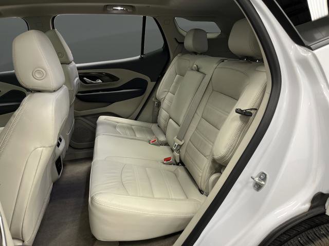 Used 2024 GMC Terrain Denali w/ Denali Premium Package image 32