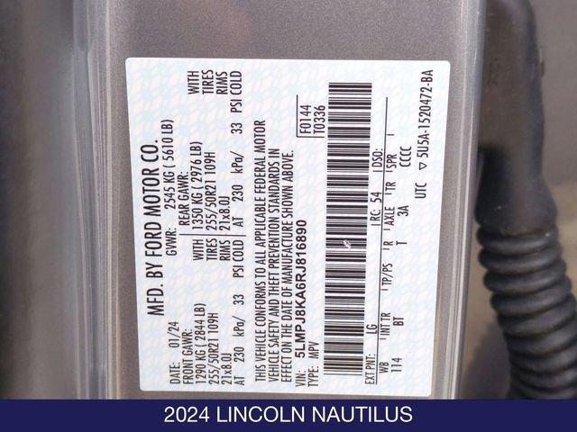 Used 2024 Lincoln Nautilus Reserve AWD/4WD image 34