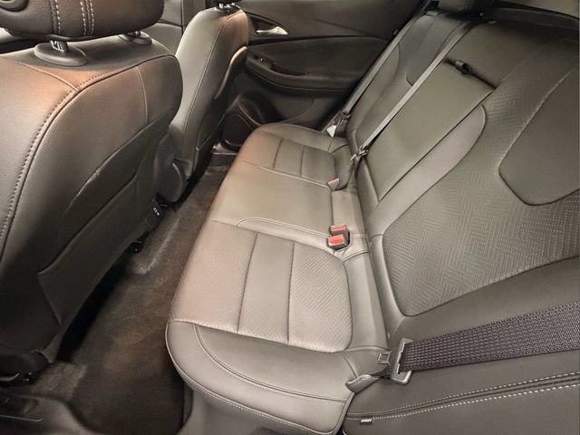 Used 2023 Buick Encore GX Essence w/ Experience Buick Package FWD image 16