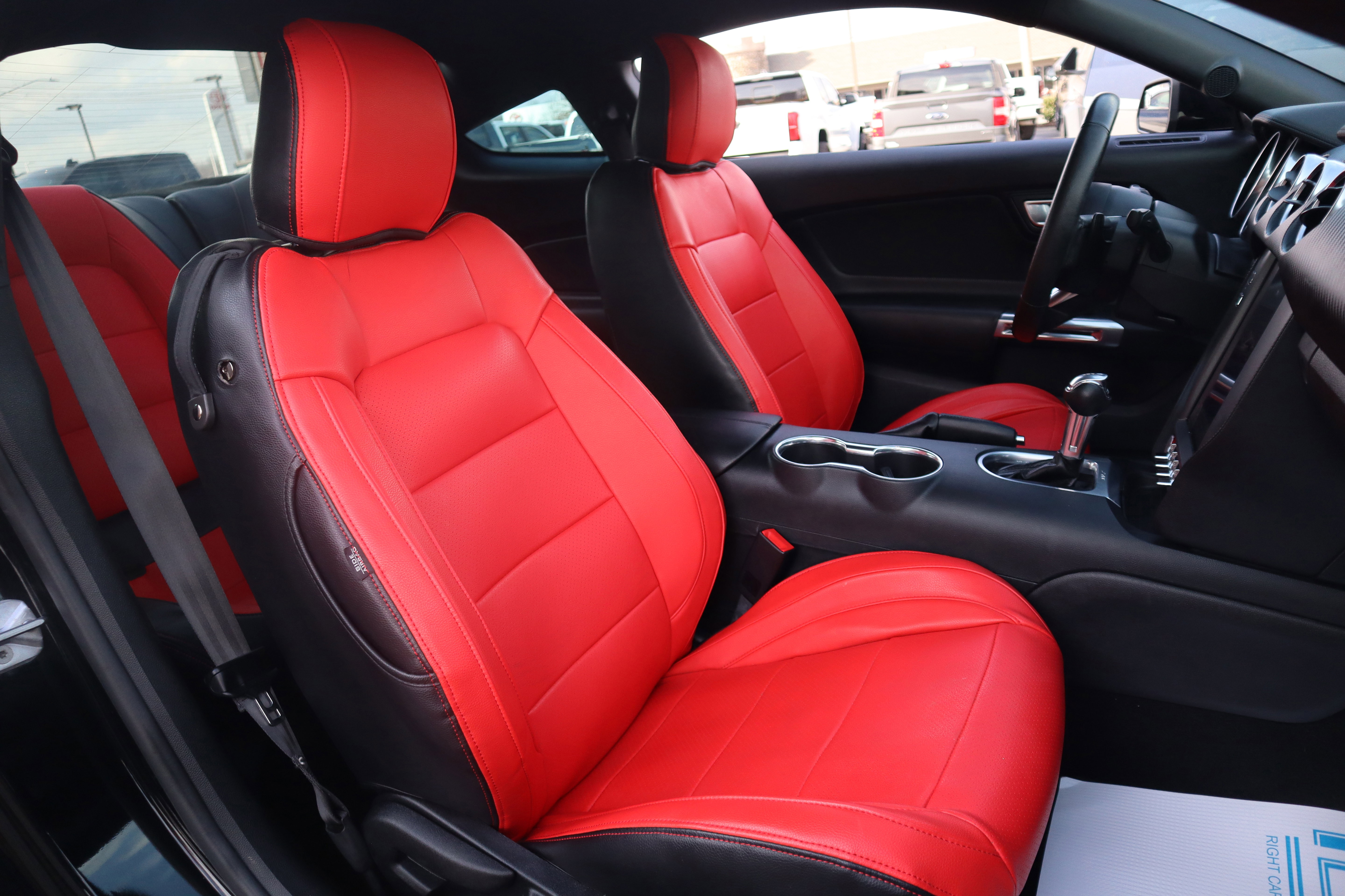 Used 2019 Ford Mustang Coupe image 28