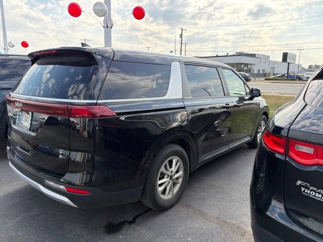Certified 2024 Kia Carnival LX FWD image 7