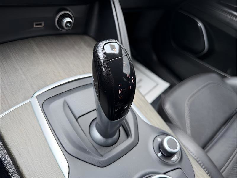 Used 2018 Alfa Romeo Stelvio Ti Sport image 36