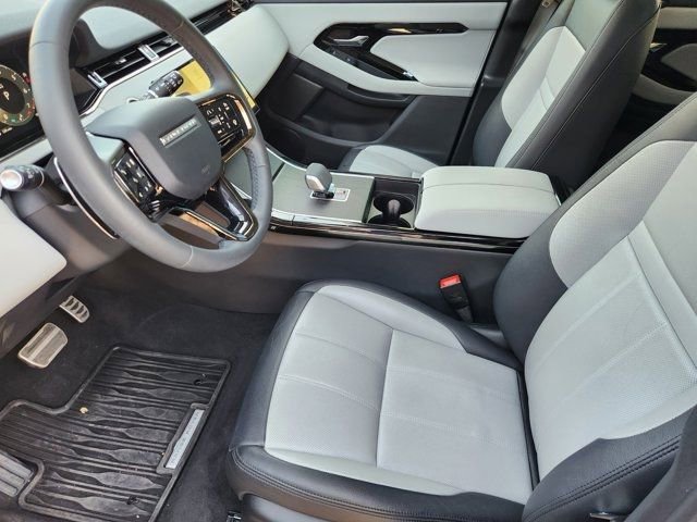 Used 2024 Land Rover Range Rover Evoque Dynamic SE video 4