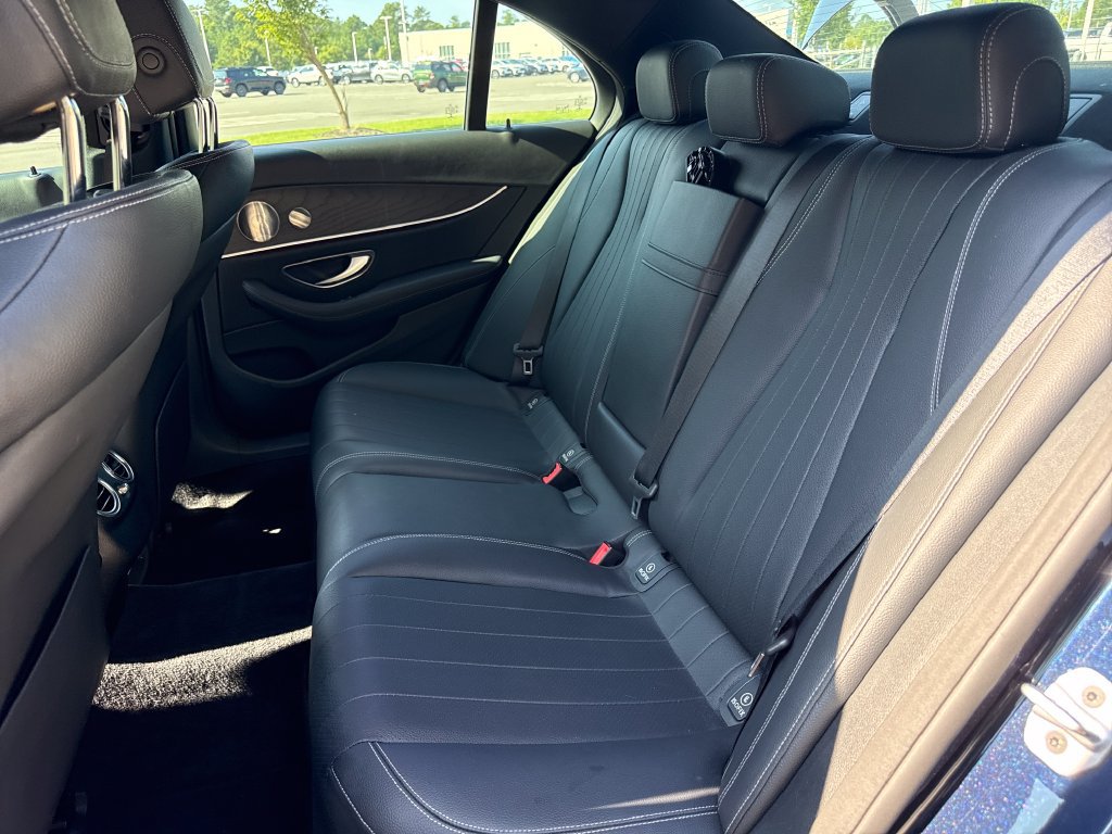 Used 2022 Mercedes-Benz E 350 Sedan image 32