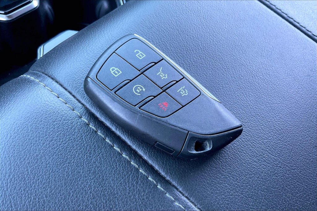 Used 2025 Chevrolet Tahoe LT AWD/4WD image 34