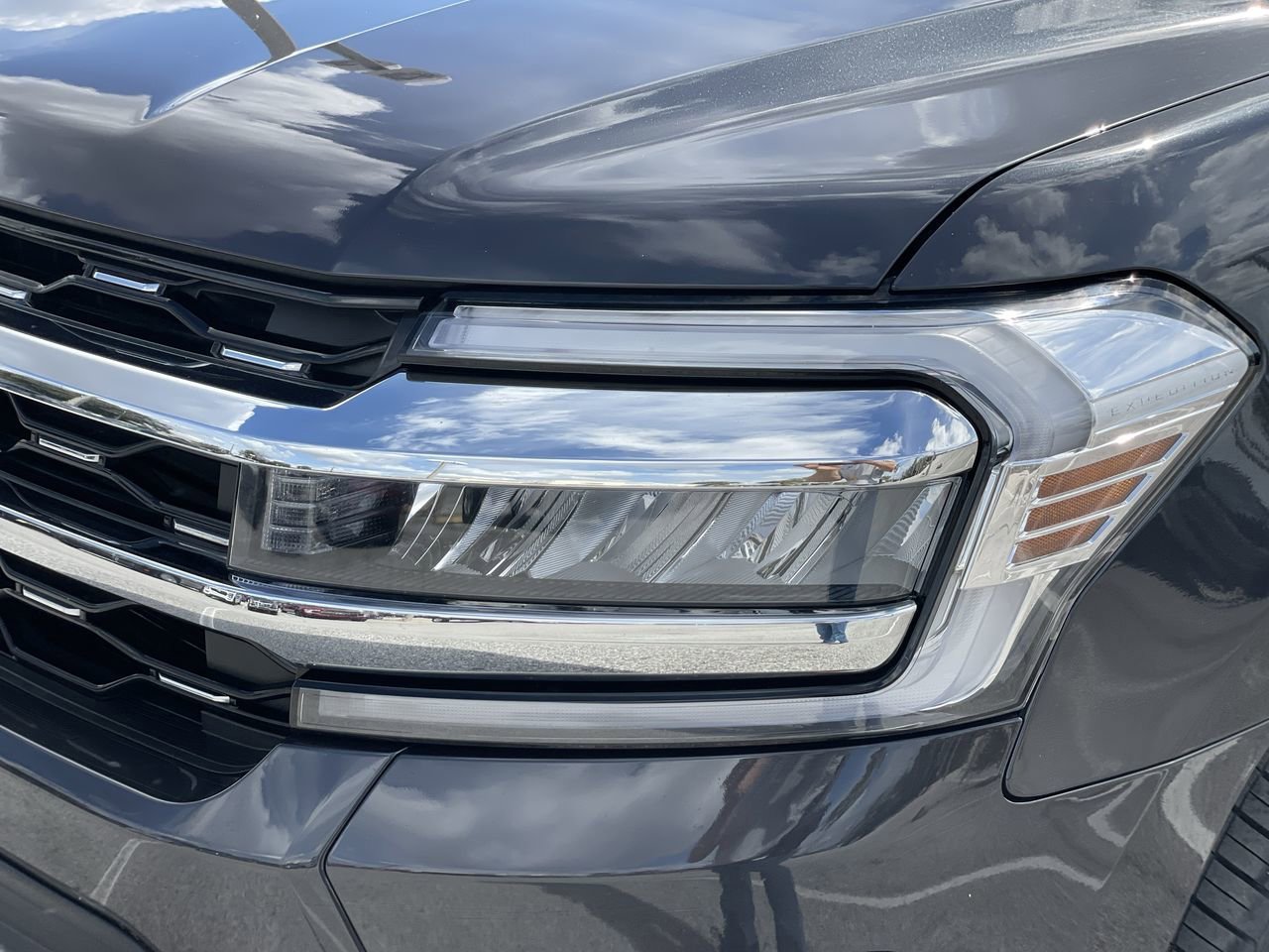 Used 2024 Ford Expedition Max Limited image 6