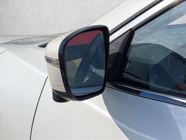 Used 2017 Nissan Rogue SL image 13